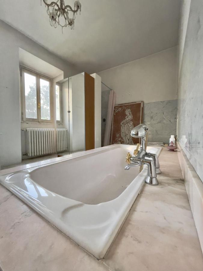 San Zenone al Po Affascinante Casale Brambilla Vicino Paviaヴィラ エクステリア 写真